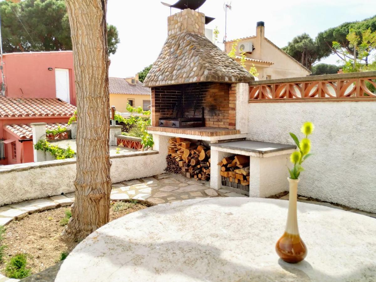 Apartamento Montgó L' Escala Exterior foto