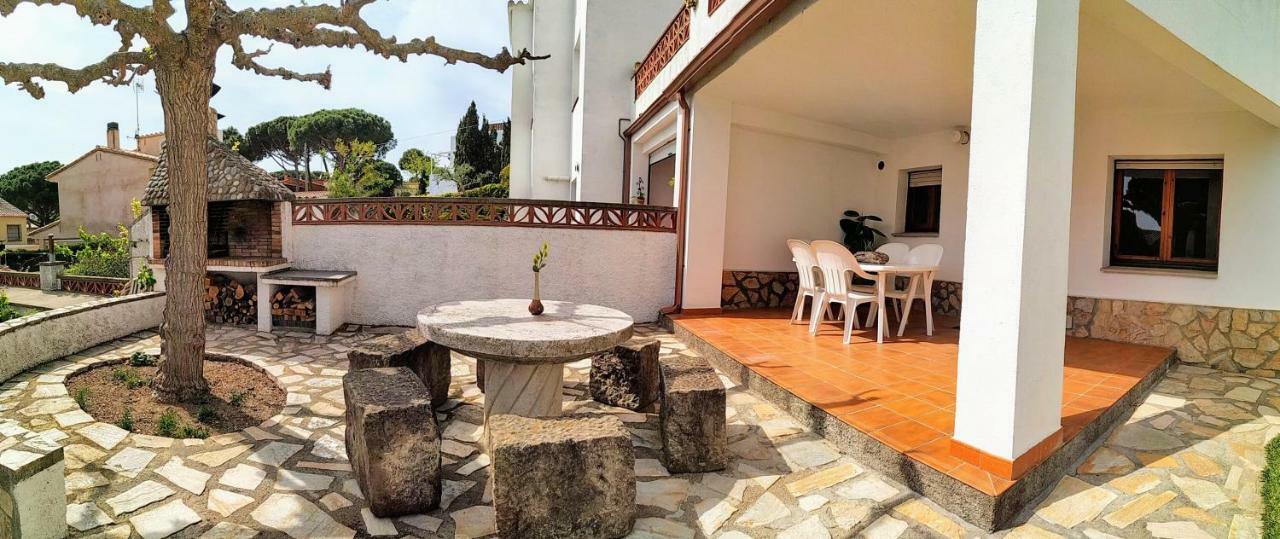 Apartamento Montgó L' Escala Exterior foto